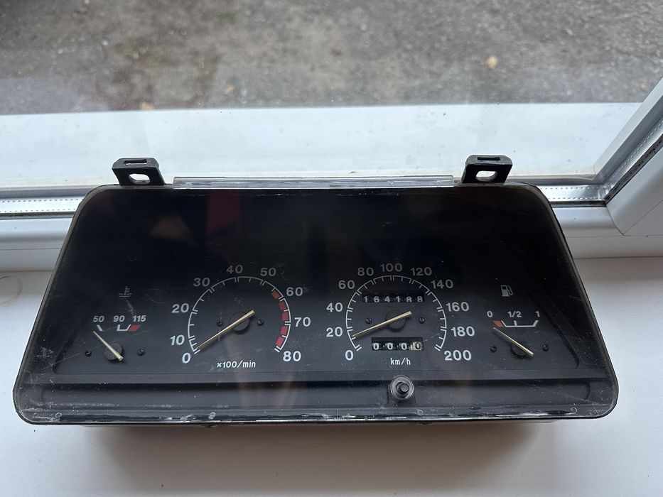 Панель приладів Ваз 21103801010