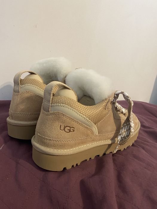 Butki UGG lowmel sand 40