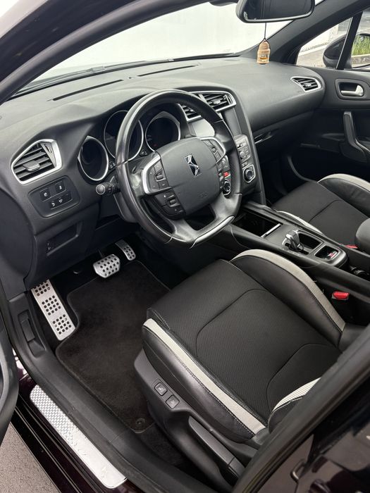 Citroen DS 4, 2014 рік, 1,6 дизель, АТ