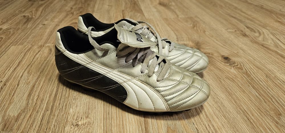 Korki męskie PUMA rozmiar 43 wkładka 28cm używane