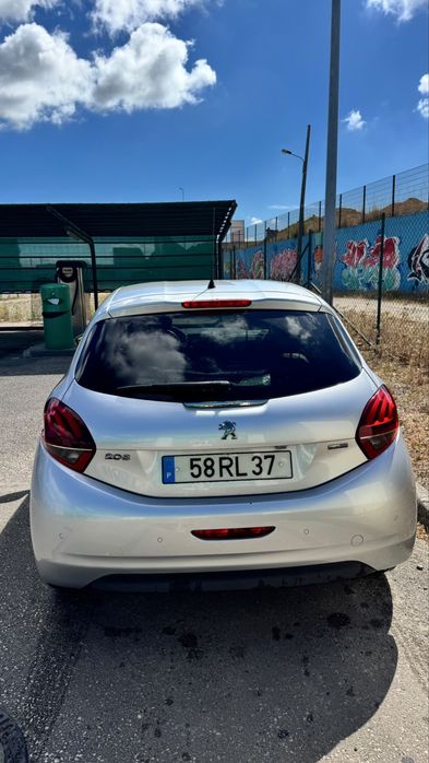 Peugeot 208 1.6 HDi Allure Diesel 2016 — photo 2