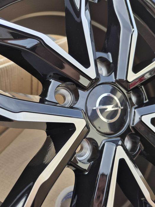 Felgi 17" 5x114,3 Dostawcze Renault Trafic Opel Vivaro Nissan Townstar Citan Nowe | #DM05