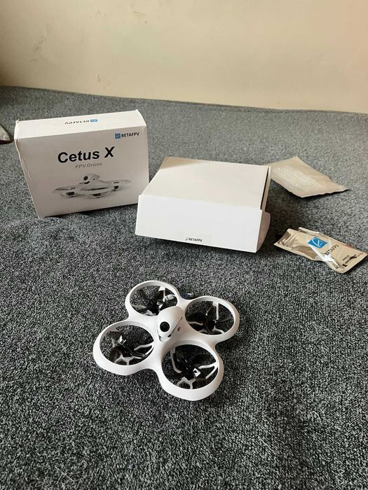 Dron BETAFPV Cetus X Elrs 2.4 sam nowy dron
