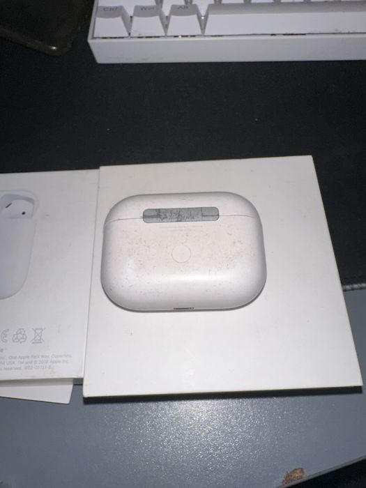 Uszkodzone airpods 2 pro