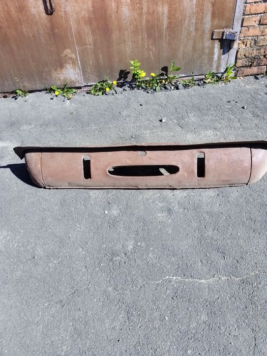 Кузовні деталі до москвичів