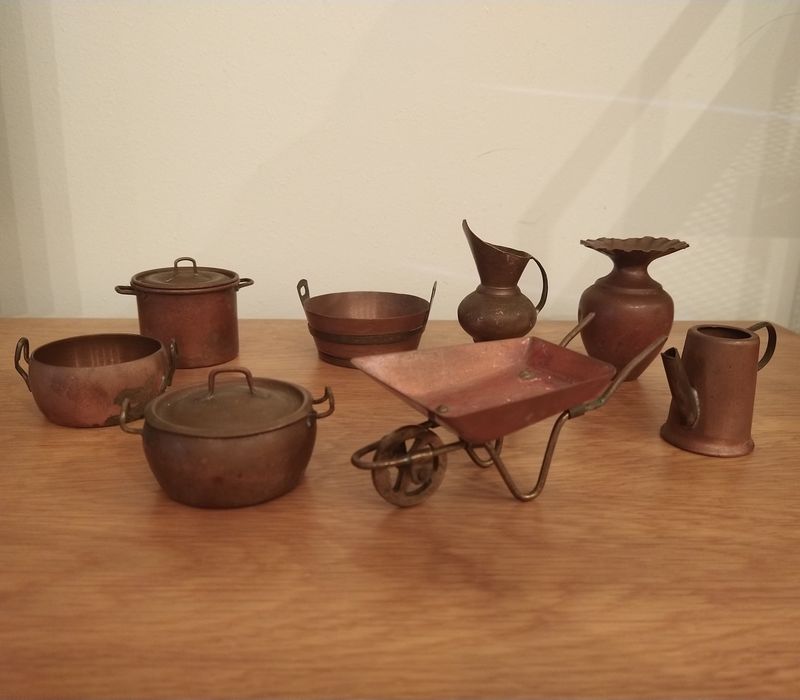 Conjunto de 8 miniaturas em cobre/latão