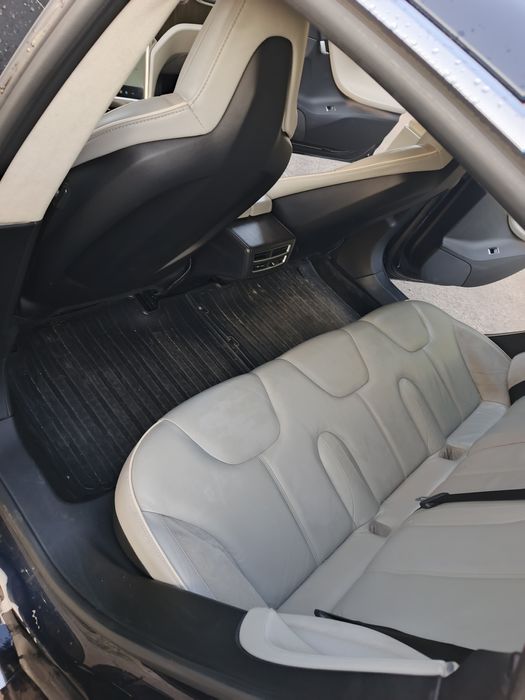 Tesla S 85 performance