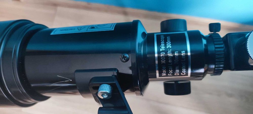 Teleskop ze statywem