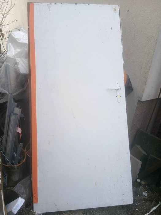 Drzwi na budowę, gospodarcze