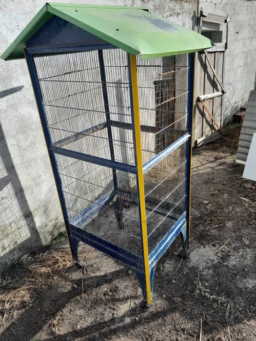 Gaiola grande em bom
