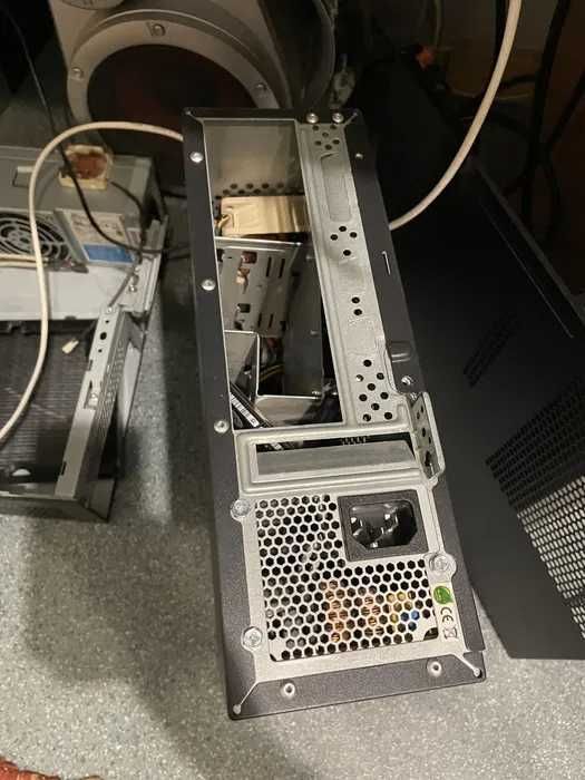 Корпус для комп’ютера mini-itx з блоком живлення Chieftec Flyer