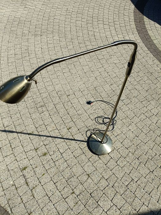 Lampa stojąca pokojowa