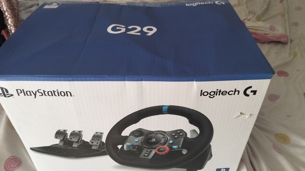 Vendo volante Logitech g27 ou troco por iPhone