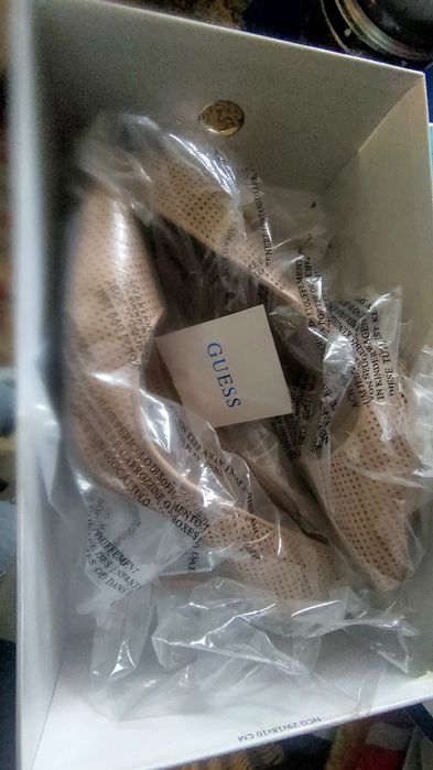 Туфлі GUESS 40,5 на шпильці
