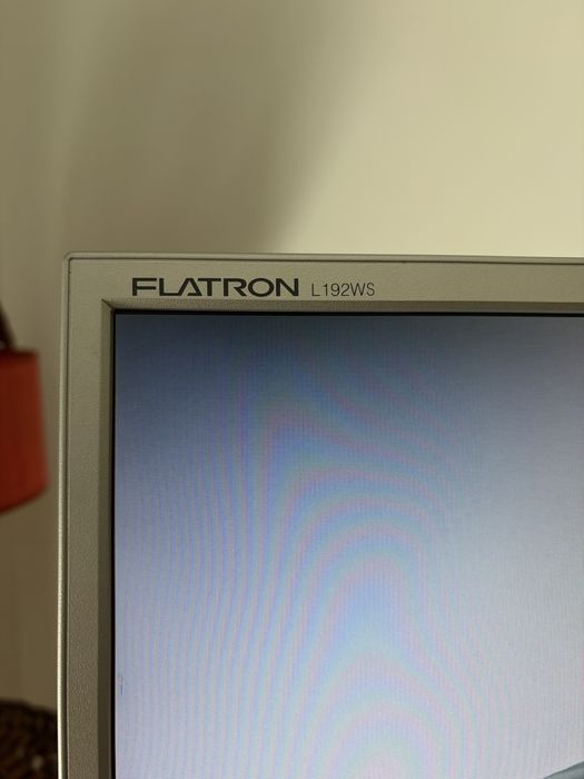 Monitor LG - modelo L192WS