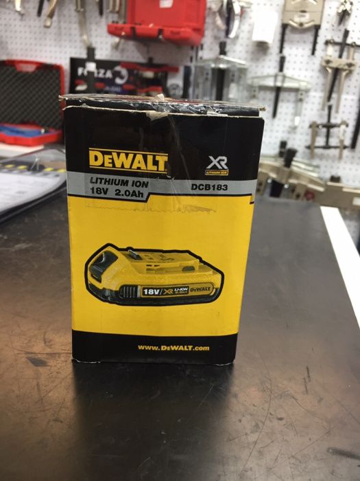Bateria carril XR 18V Li-Ion 2,0Ah DeWALT DCB183