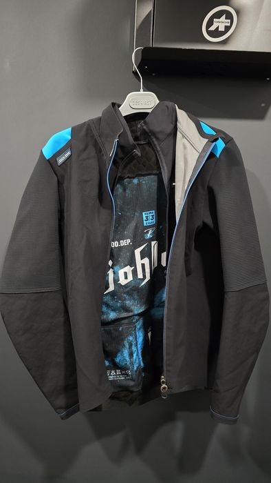 Casaco Assos Equipe RS Johdah Ultraz Winter - 800€