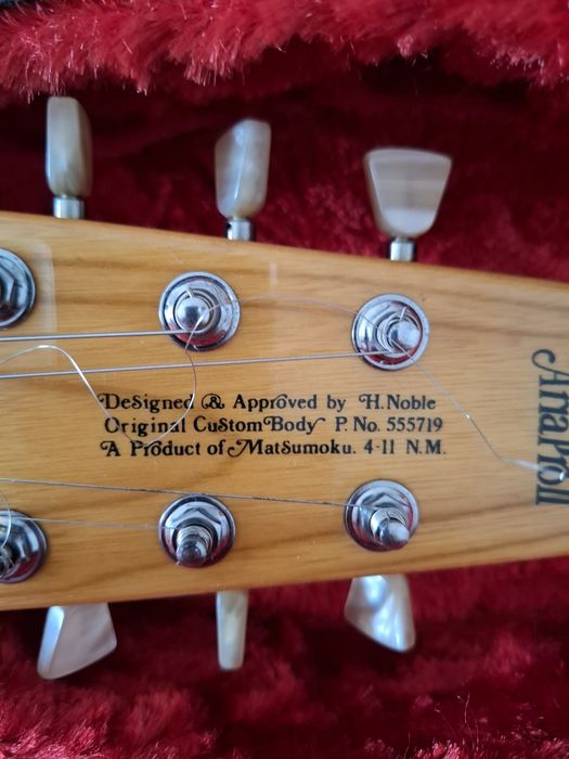Guitarra eléctrica premiun Aria