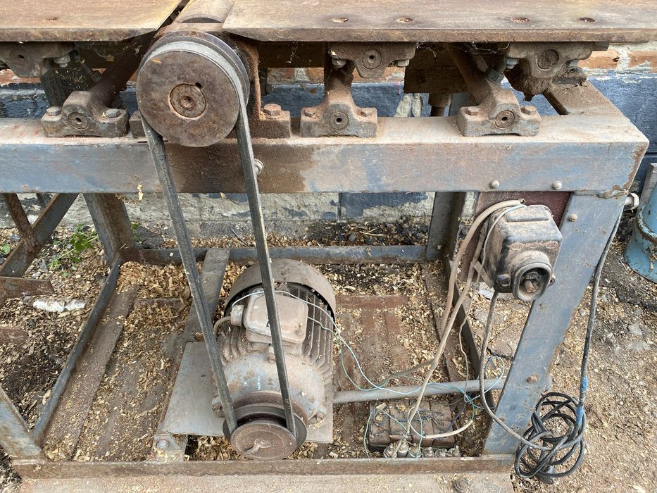 Деревообробний станок