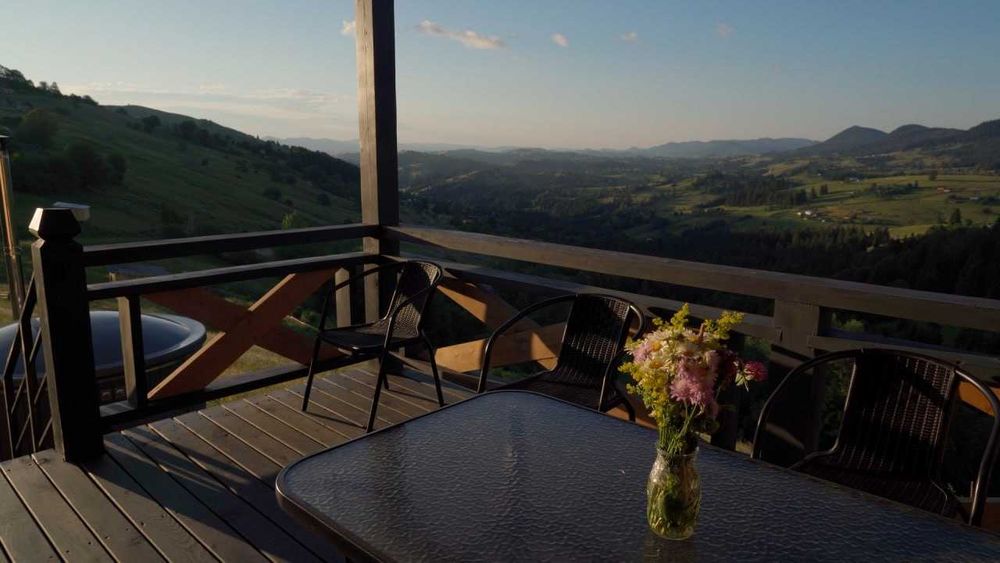 Будиночок у Карпатах