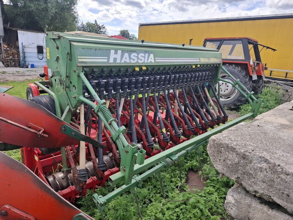 Siewnik zbożowy HASSIA DKL 300