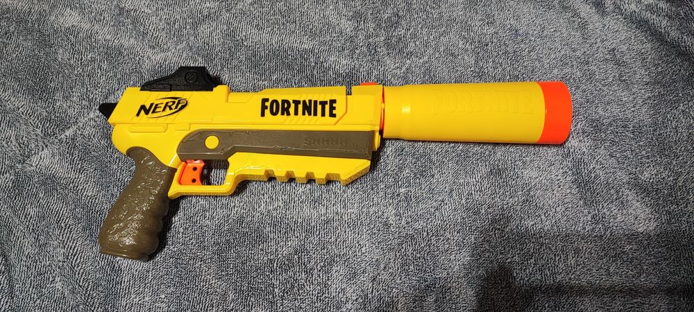 Pistolas NERF e acessórios