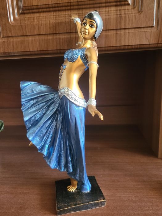 Статуетка Східна танцівниця