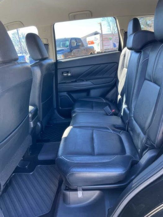 Mitsubishi Outlander PHEV SEL      2018