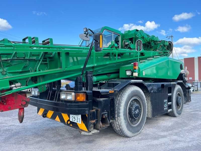 Автокран Kobelco RK160-3  16 тонн