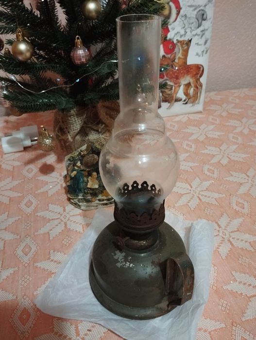 Лампа керосинова