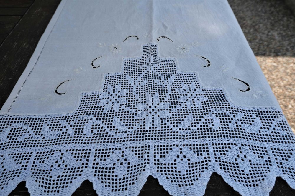 Linen Tablecloth - Sideboard425428000860416002