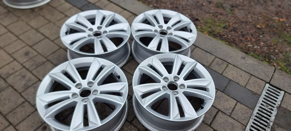 Felgi 17" Aluminiowe Volvo S60 V60 oryginał