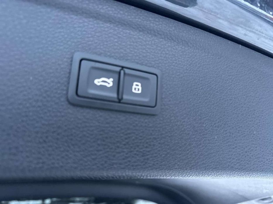 Audi Q5 2020 року