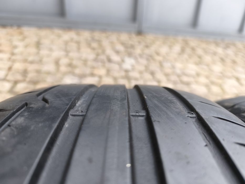 Jogo Pneus Premium 2  Pirelli e 2 Dunlop 205 45 R17  27.5eu cada