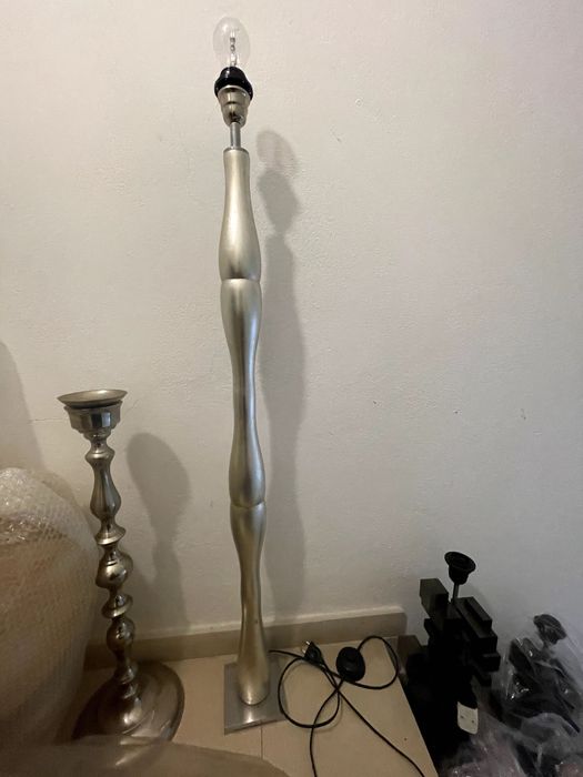 Candeeiro de Pé Prata | Trendy