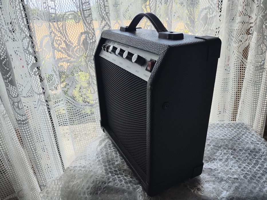 Wzmacniacz gitarowy GB -15