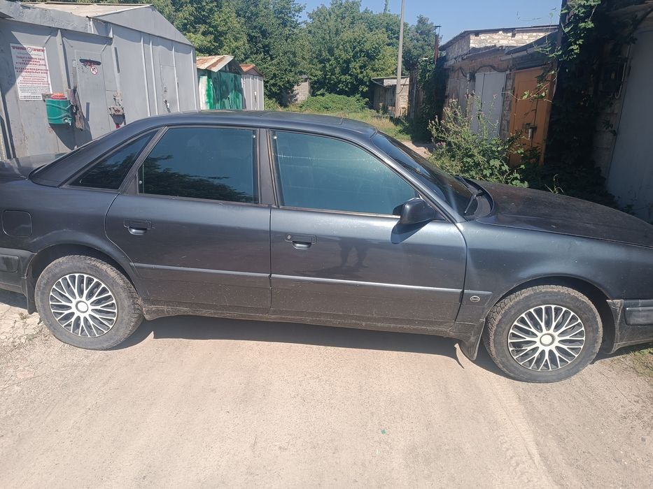 Продам Ауди 100 с4