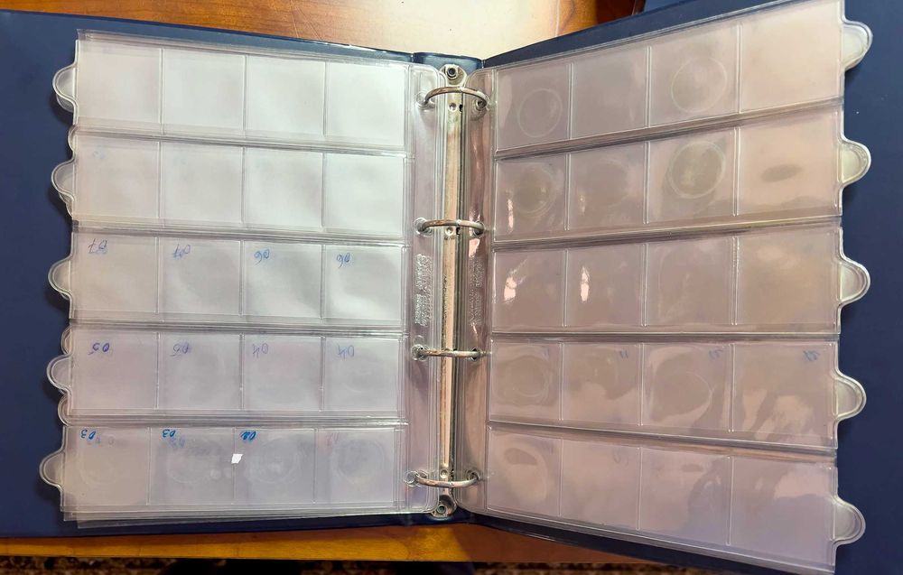 Reservado -Coleção cerca 470 moedas - maioria de Portugal, 22 de prata