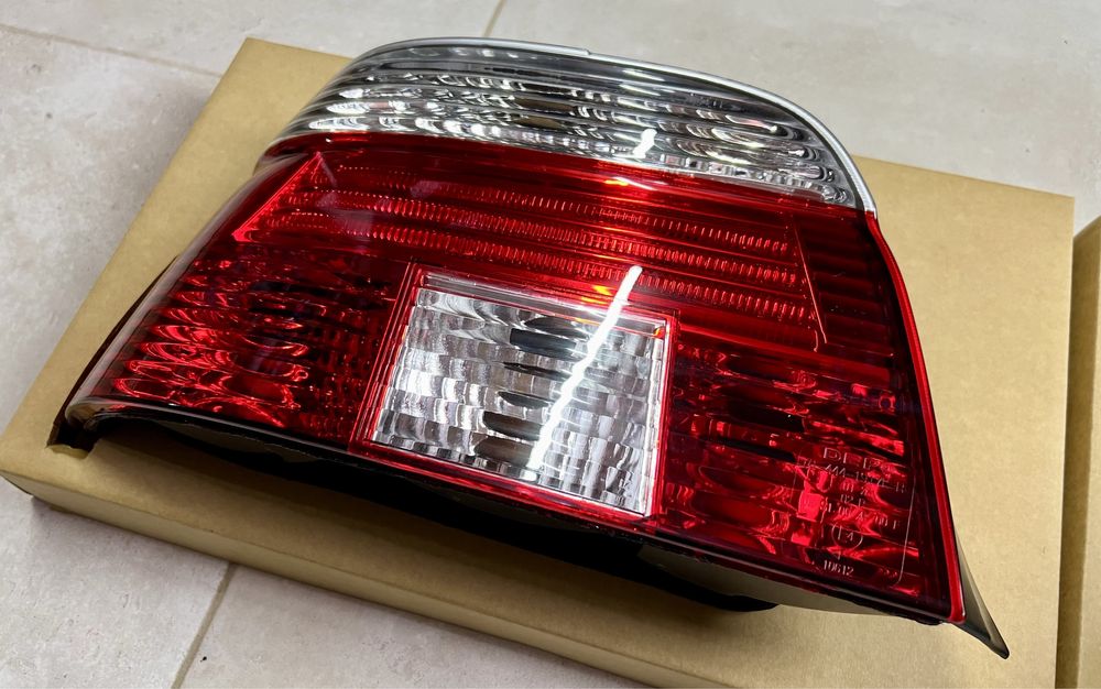 2 X Farolins traseiros Bmw 520d, 530d, E39 4 portas de 1995 a 2000