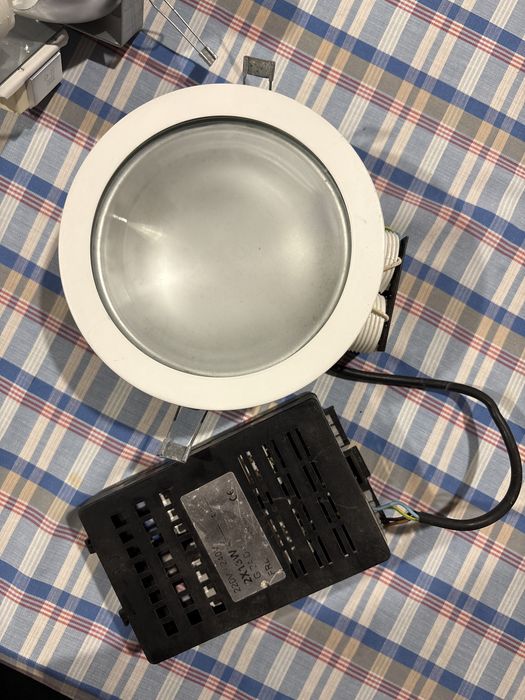 Projetores de Teto - Luz Branca