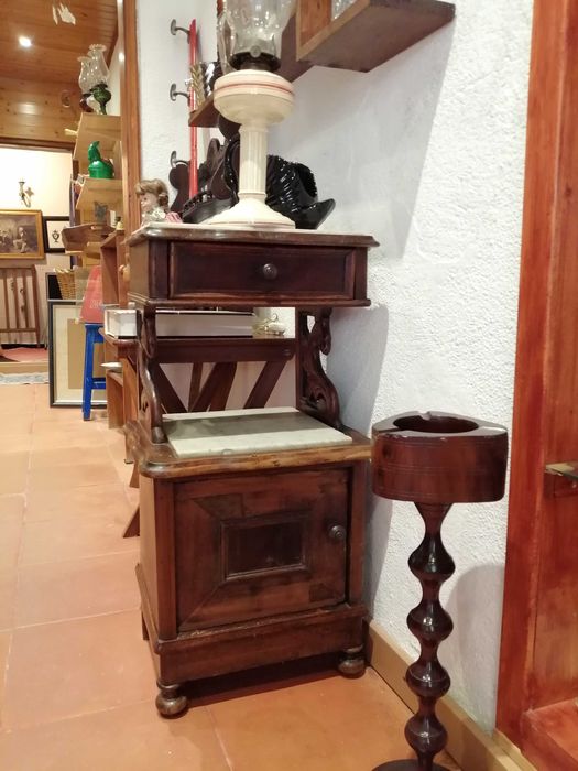 Antiga mesa centenária64739966612226122