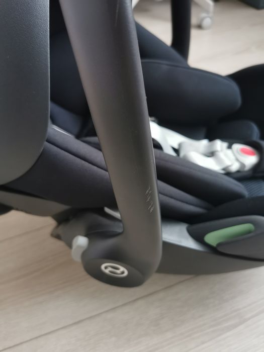 Fotelik nosidło Cybex cloud g plus czarny