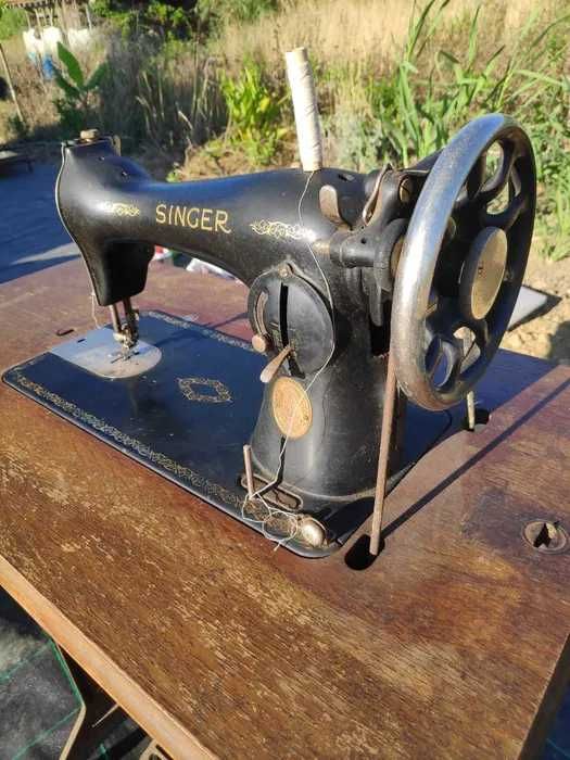 Máquina costura singer