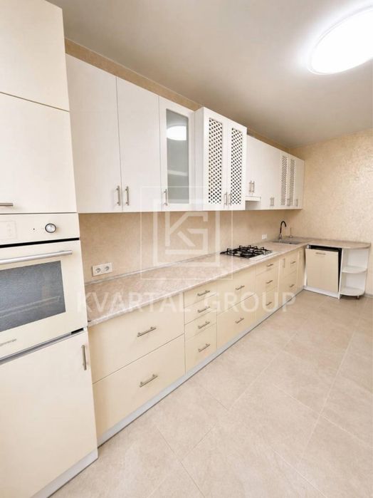 Топова локація‼️Продаж сучасної 3к кімнатної квартири меблі + техніка.