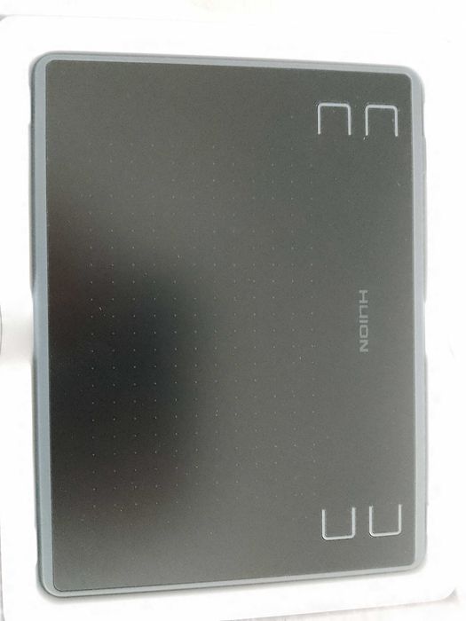 HUION tablet graficzny z rysikiem
