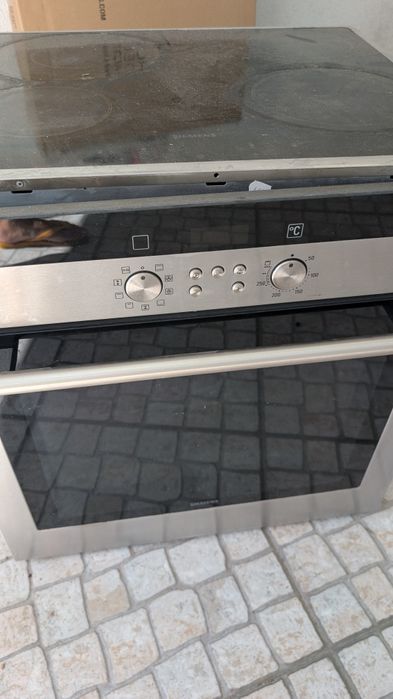 Forno de encastre Siemens inox HB330550