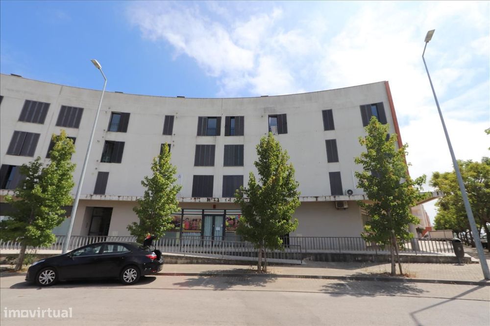 T2 Apartment in Moita, Alhos Vedros