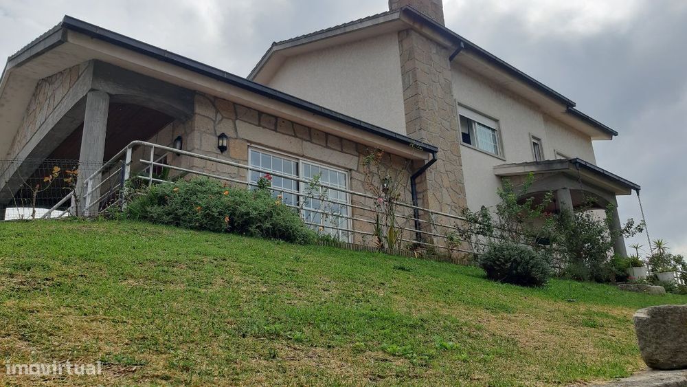 Moradia T4 Nova com vista para a Ilha dos Amores Vila Nova de Cerveira