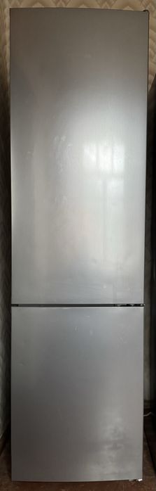 Холодильник двокамерний