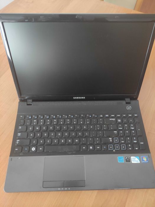 Laptop Samsung NP 300E5A